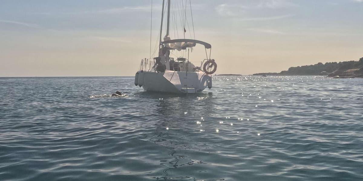 Family Boat Tour Pula - Private 4h Sailing with Swimming & SUP - Pula, Croatia