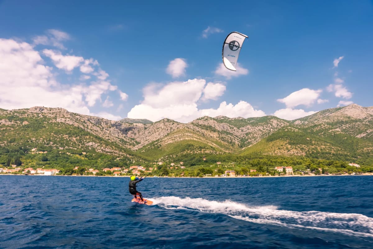 Kitesurfing Lessons - FootLoose SurfClub